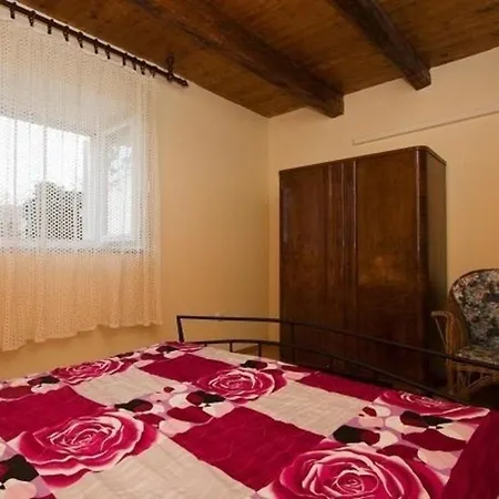 Gemutliche, Rustikale Ferienwohnung Mit Eigenem Pool Und Freizeitraum, Idealer Ausgangspunkt Fur Wan * Valtura